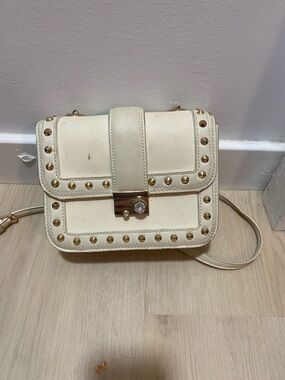 Studded Crossbody Bag in Cream with Gold Hardware - Unbranded